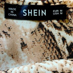 Size Medium , Great Condition, Very Lightweight